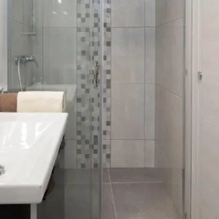아파트 With Wifi - 27703 풀라